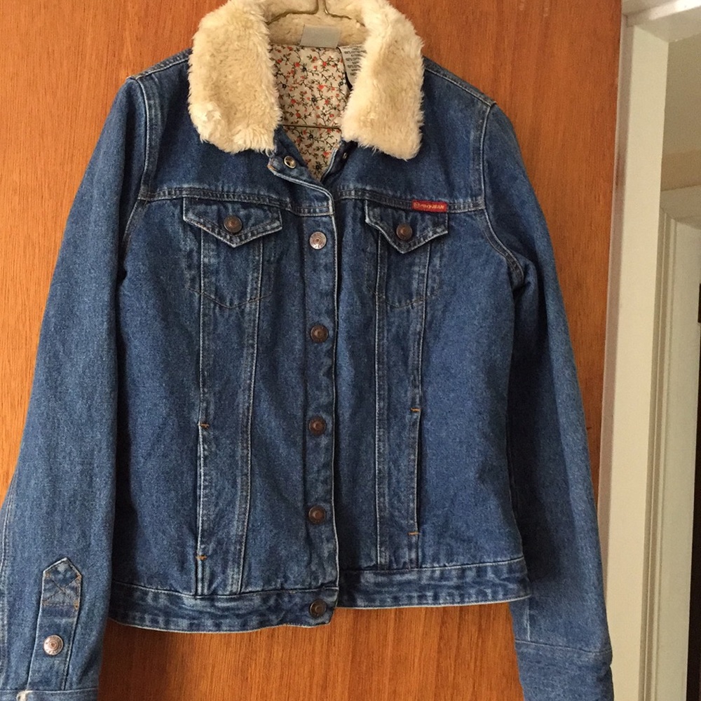 Roxy Jean jacket with fur and silky lining inside